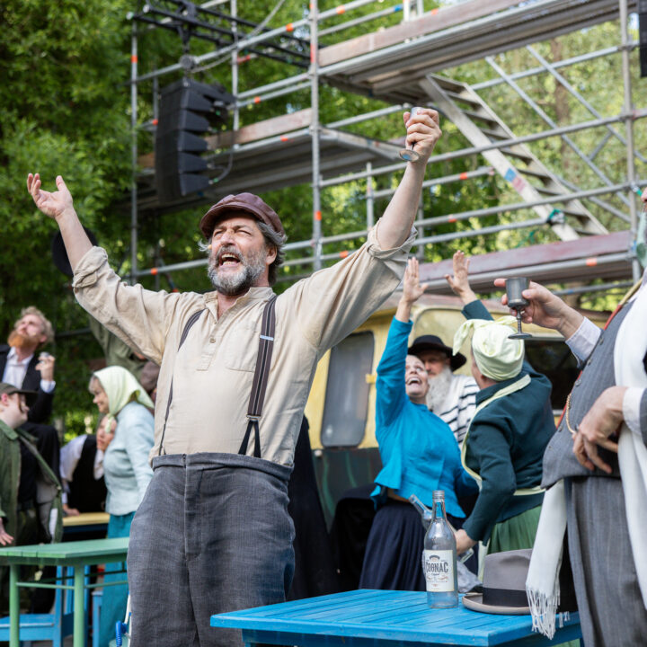 "Spelman på taket" sommarteater med Västerbottensteatern 2024-2025. Foto: Patrick Degerman