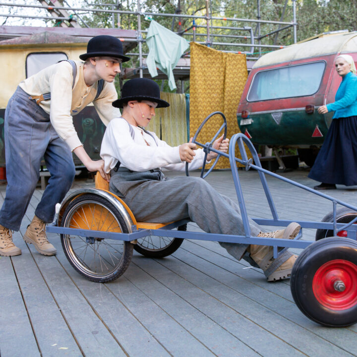 "Spelman på taket" sommarteater med Västerbottensteatern 2024-2025. Foto: Patrick Degerman