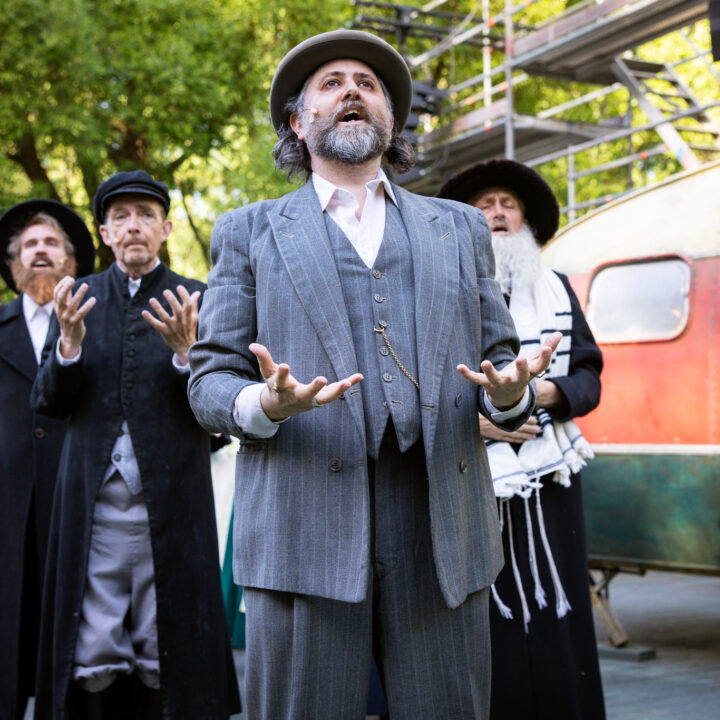 "Spelman på taket" sommarteater med Västerbottensteatern 2024-2025. Foto: Patrick Degerman